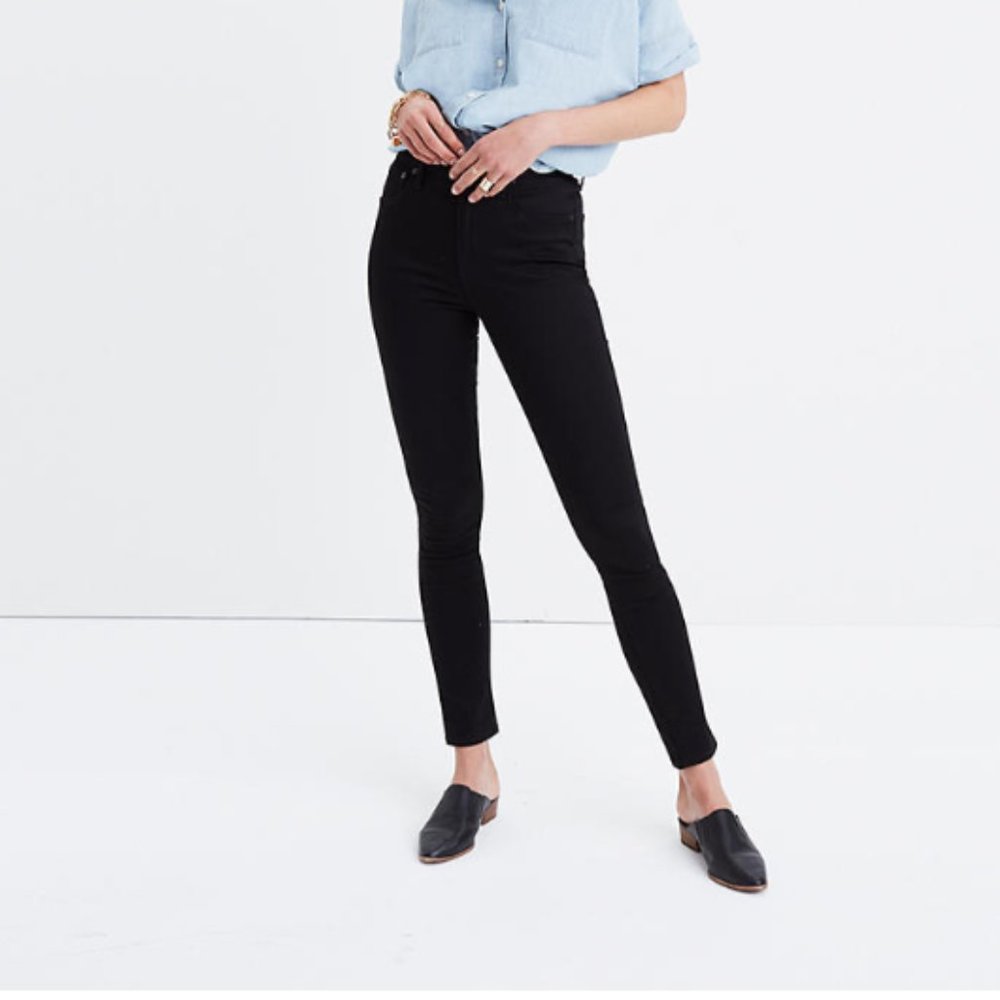 Madewell Petite 10" High-Rise Skinny Jeans in Blac
